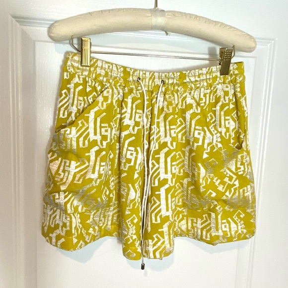 Elevenses Embroidered Gold Shorts - Picture 8 of 16